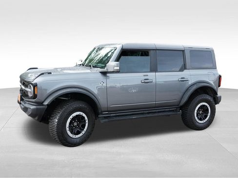 Used 2023 Ford Bronco Outer Banks w/ Sasquatch Package AWD/4WD image 10