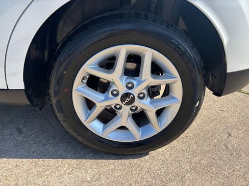 Used 2025 Kia Soul LX w/ LX Technology Package image 28