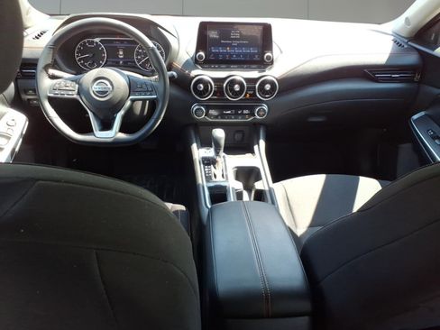 Used 2023 Nissan Sentra SR FWD image 9