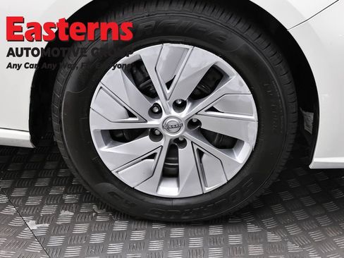Used 2024 Nissan Altima 2.5 S FWD image 30