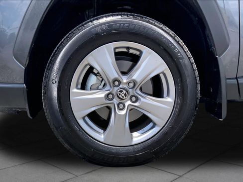 Used 2025 Toyota RAV4 XLE w/ Convenience Package FWD image 11