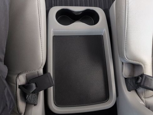 Used 2018 Honda Pilot Elite image 45