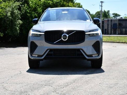 Used 2024 Volvo XC60 B5 Plus w/ Protection Package Premier AWD/4WD image 2