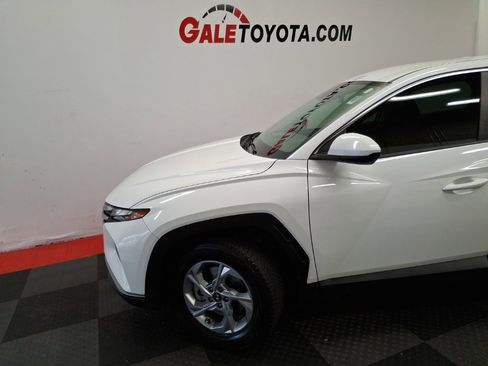 Used 2023 Hyundai Tucson SE image 4
