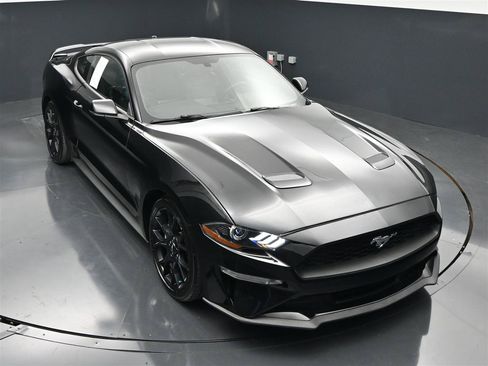 Used 2019 Ford Mustang Premium w/ Ecoboost Performance Package RWD image 20