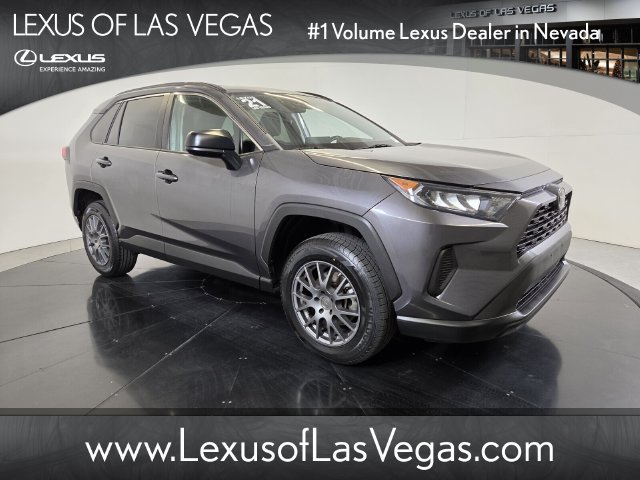 Used 2021 Toyota RAV4 LE AWD/4WD image 1