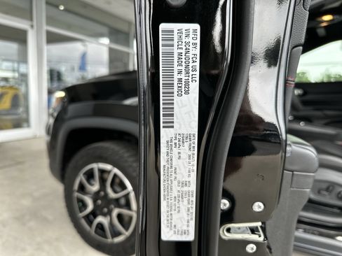 Used 2024 Jeep Compass Trailhawk w/ Trailhawk Elite Group AWD/4WD image 32