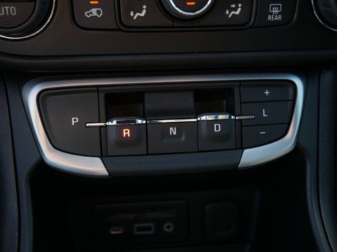 Used 2024 GMC Terrain SLT w/ Infotainment Package II AWD/4WD image 23