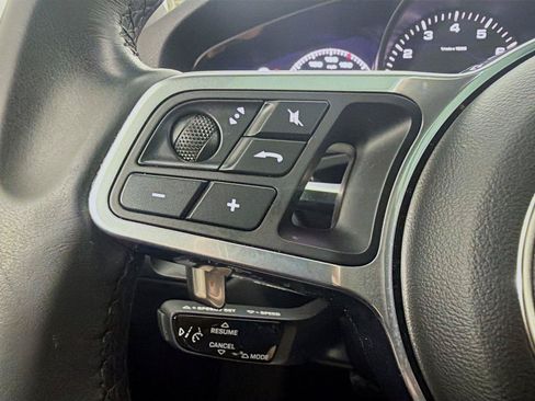 Certified 2023 Porsche Cayenne Platinum Edition AWD/4WD image 13