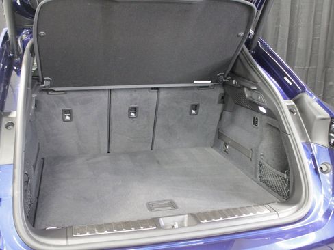 Certified 2024 Porsche Macan 4 Electric image 17