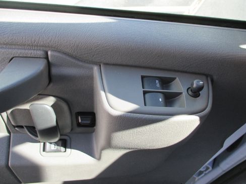 Used 2023 GMC Savana 2500 w/ Driver Convenience Package image 11