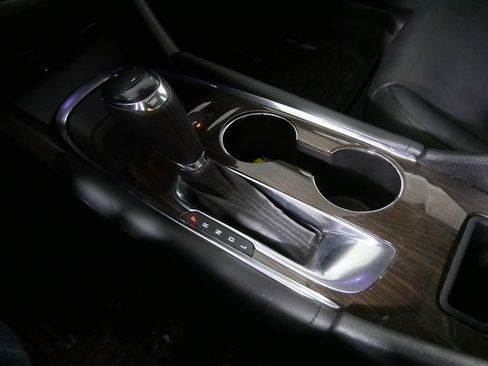 Used 2017 Chevrolet Malibu Premier w/ Premier Sun and Wheel Package image 26