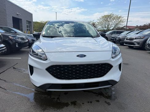 Used 2022 Ford Escape SE image 8