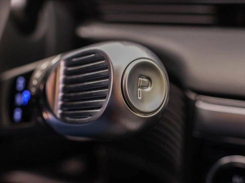 New 2025 Hyundai Ioniq 5 SE image 22