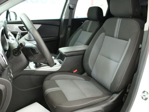 Used 2024 Chevrolet Blazer LT w/ Convenience Package AWD/4WD image 17