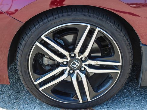 Used 2016 Honda Accord Sport image 13