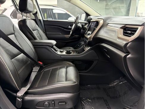 Used 2023 GMC Acadia Denali FWD image 15