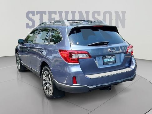 Used 2016 Subaru Outback 2.5i Limited AWD/4WD image 3