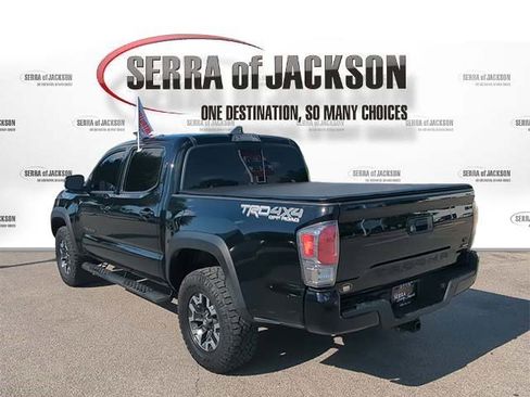 Used 2022 Toyota Tacoma TRD Off-Road w/ TRD Premium Off Road Package AWD/4WD image 7