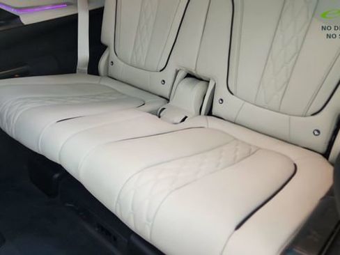 Used 2024 BMW X7 xDrive40i w/ Executive Package AWD/4WD image 33