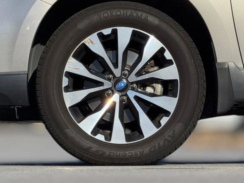 Used 2017 Subaru Outback 2.5i Limited image 30