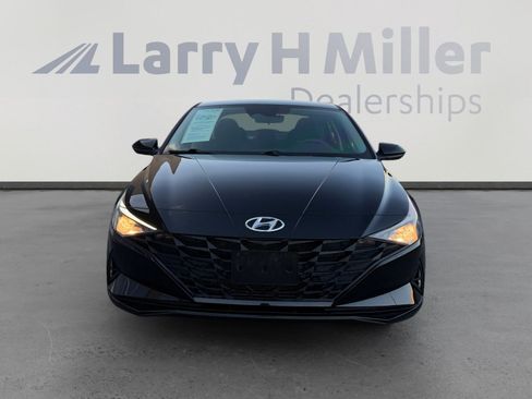 Used 2021 Hyundai Elantra SE image 8