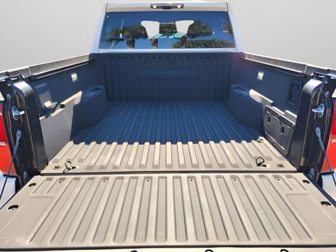 Certified 2025 Toyota Tacoma TRD Off-Road image 26