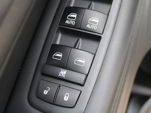 Used 2017 Jeep Grand Cherokee Laredo w/ Quick Order Package 2BE image 17