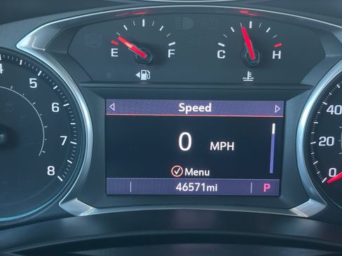 Used 2022 Chevrolet Equinox Premier AWD/4WD image 20