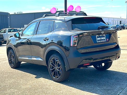 New 2026 Nissan Kicks SR image 6