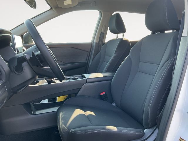 Used 2023 Nissan Rogue S AWD/4WD image 11