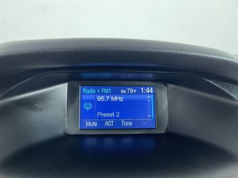Used 2013 Ford Focus SE FWD image 21