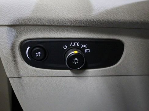 Used 2023 Buick Envision Preferred FWD image 20