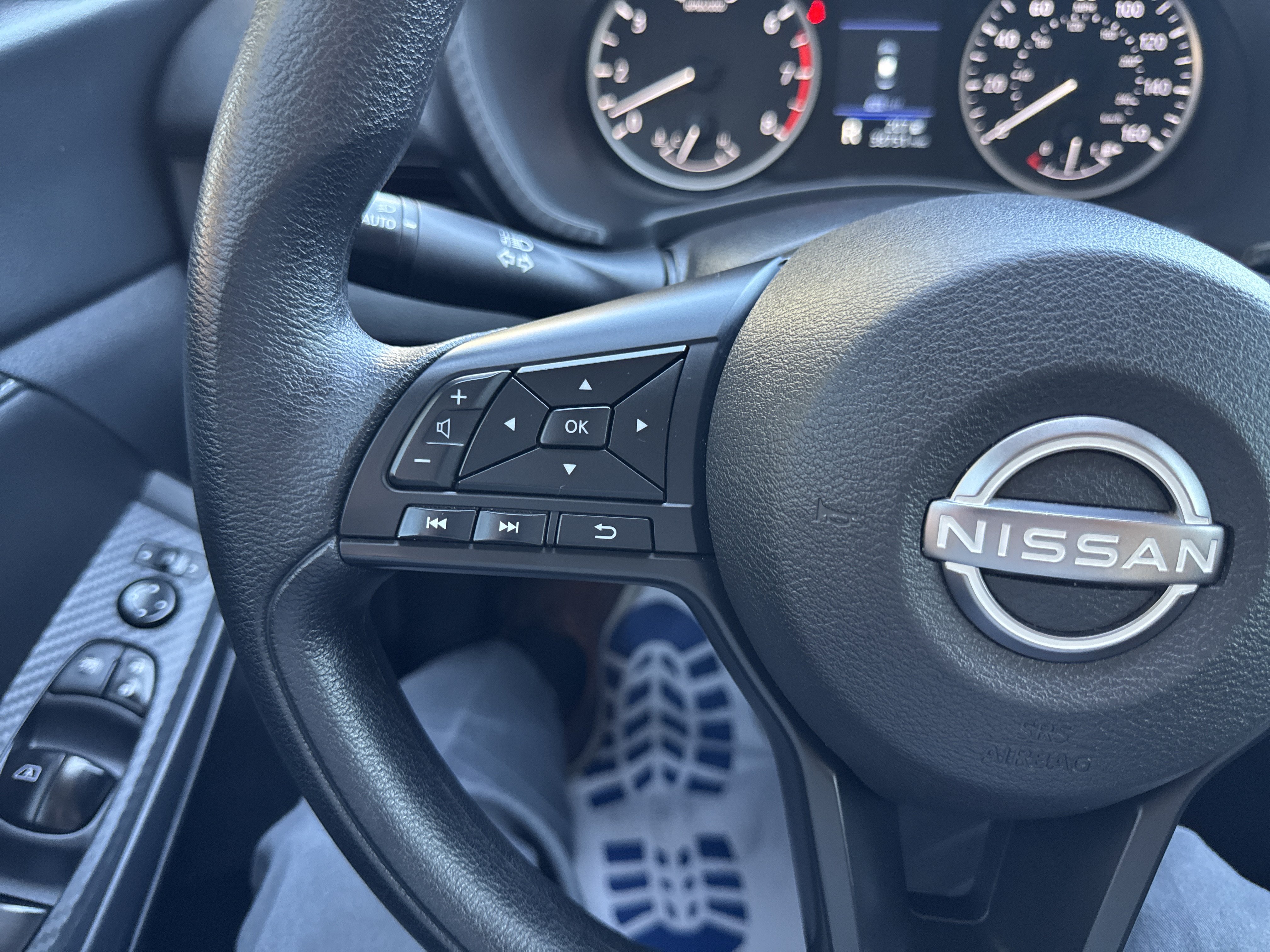 Used 2025 Nissan Sentra S FWD image 22