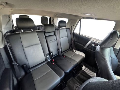 Used 2023 Toyota 4Runner SR5 Premium w/ Moonroof Package RWD image 17