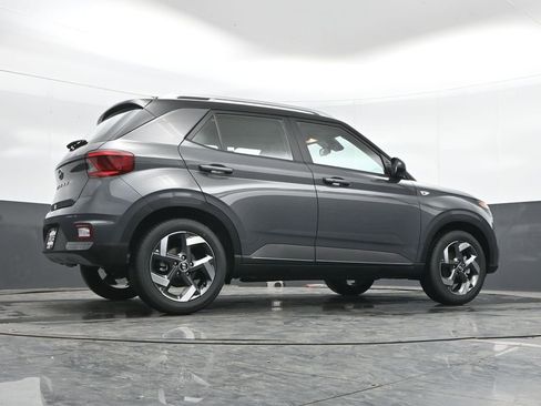 New 2026 Hyundai Venue SEL FWD image 22