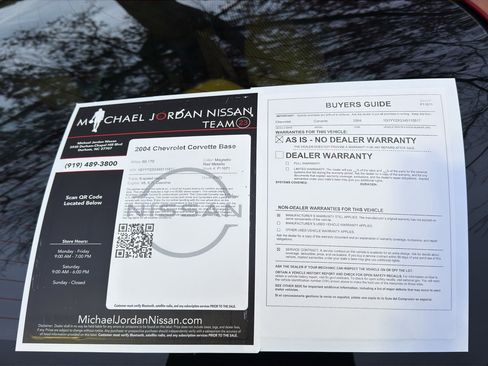 Used 2004 Chevrolet Corvette Coupe w/ Roof Package image 11