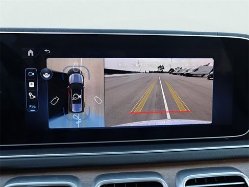 New 2026 Mercedes-Benz GLS 450 4MATIC image 47