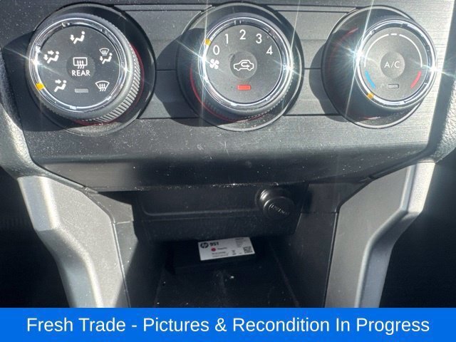 Used 2015 Subaru Forester 2.5i w/ Alloy Wheel Package AWD/4WD image 14