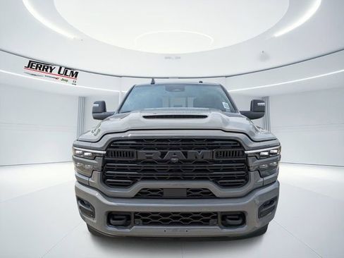New 2026 RAM 2500 Laramie AWD/4WD image 8