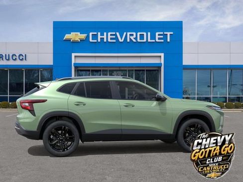 New 2026 Chevrolet Trax ACTIV w/ Sunroof Package FWD image 5