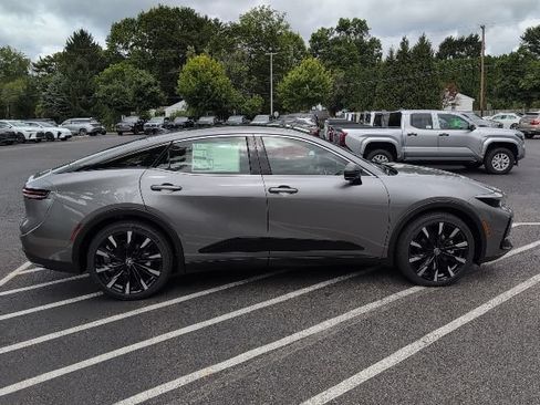 New 2026 Toyota Crown Platinum AWD/4WD image 2