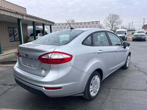 Used 2016 Ford Fiesta S FWD image 3