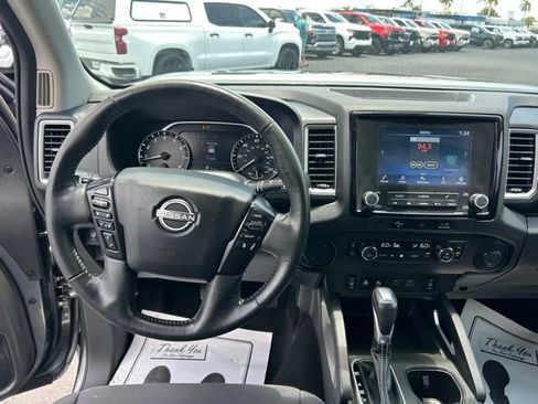 Used 2024 Nissan Frontier SV w/ SV Convenience Package RWD image 17