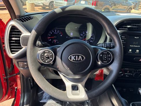 Used 2021 Kia Soul S FWD image 24
