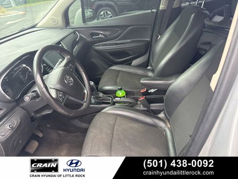 Used 2022 Buick Encore Preferred w/ Safety Package FWD image 1