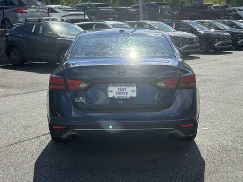 Used 2019 Nissan Altima 2.5 SR w/ SR Premium Package FWD image 7