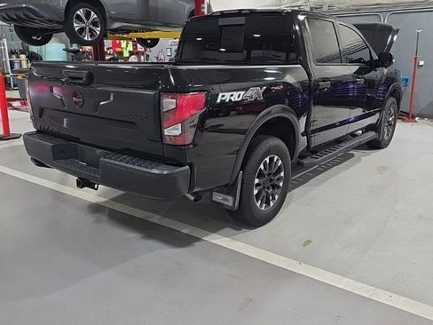 Used 2021 Nissan Titan PRO-4X w/ Pro-4x Convenience Package image 3