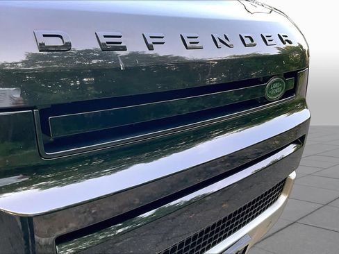 Used 2021 Land Rover Defender 110 S AWD/4WD image 29