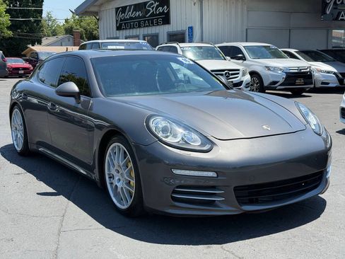 Used 2016 Porsche Panamera Edition RWD image 9
